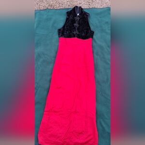 Elegant Black and Red Velvet Maxi Dress